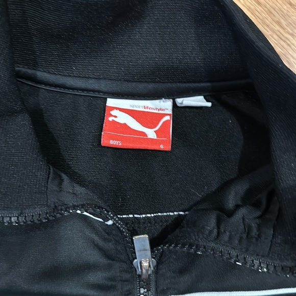 PUMA Track Jacket - size 6 - Picture 3 of 3